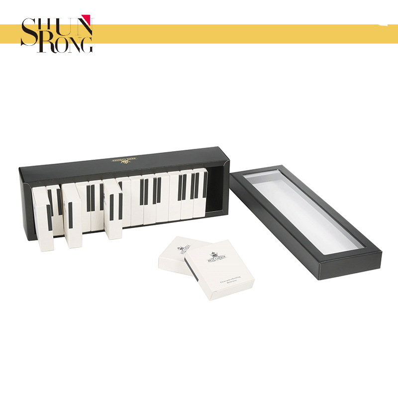 Creative piano design gifting packaging